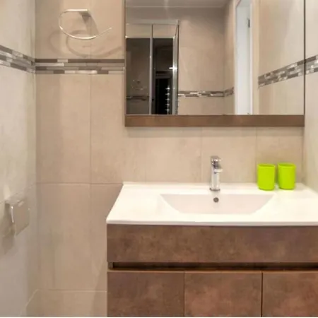 One Bedroom Flat In Fenals For 4 People Apartment Lloret de Mar
