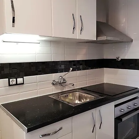 One Bedroom Flat In Fenals For 4 People Apartment *