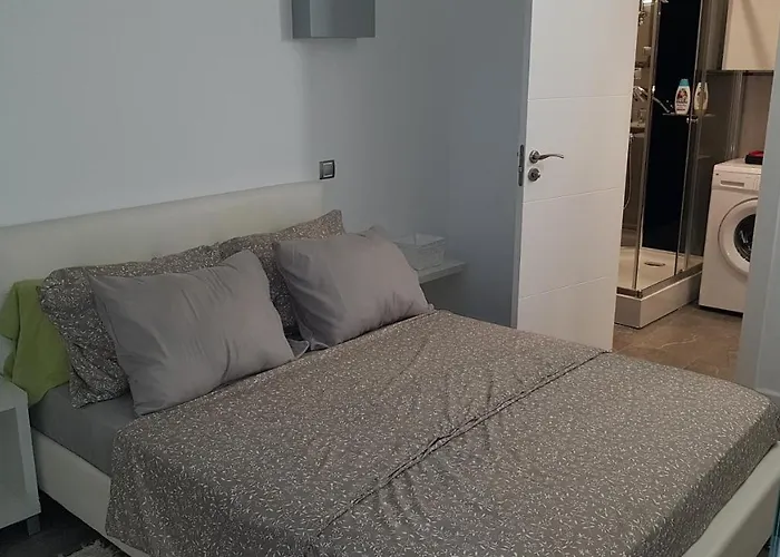 Lägenhet One Bedroom Flat In Fenals For 4 People