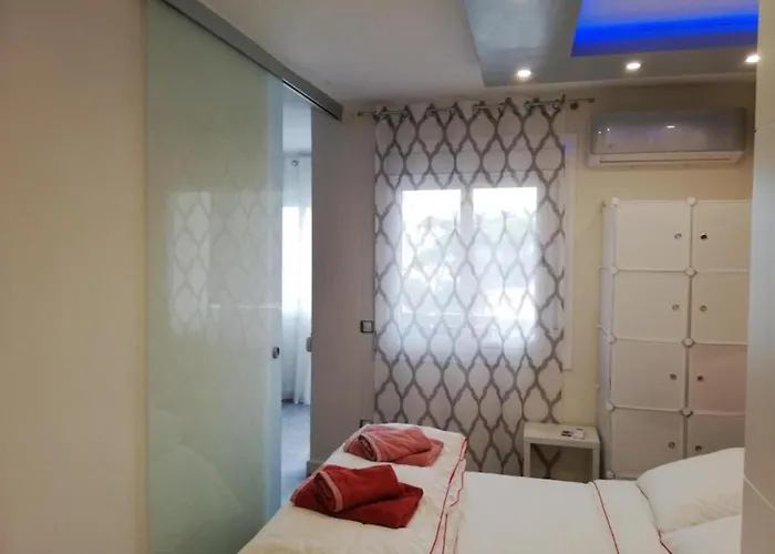 One Bedroom Flat In Fenals For 4 People Lägenhet *